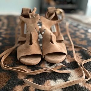 Steve Madden nude strappy heels size 6.5m